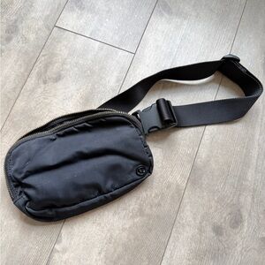 lululemon athletica Black Crossbody Belt Bag